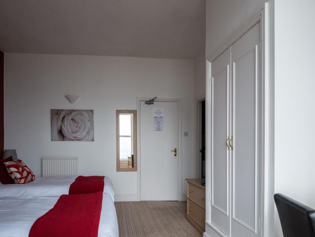 The Beachfield Guest Accommodation 펜젠스 외부 사진